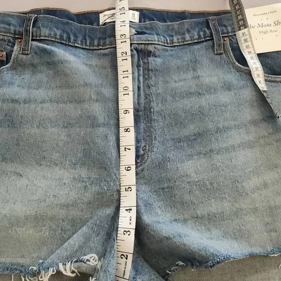 ABERCROMBIE &amp; Fitch the mom shorts distressed high rise plus size 36 22 new