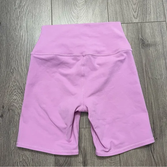 Alo High Waist Biker Shorts Lilac Airbrush Size XS