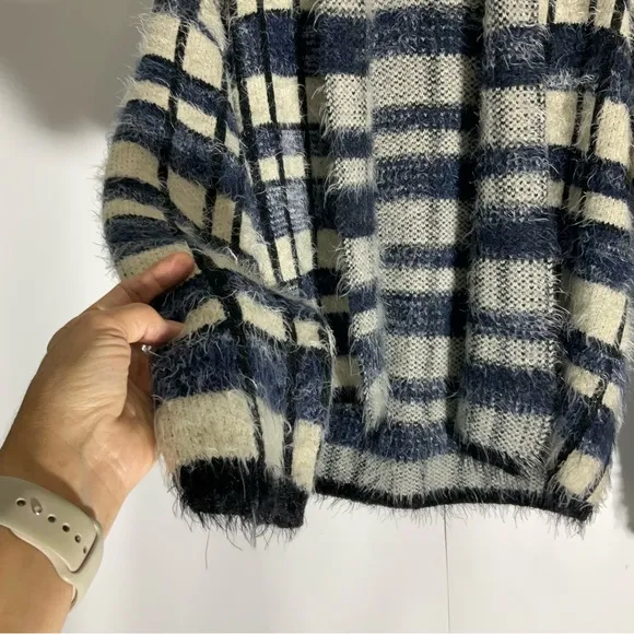 Anthropologie La Fee Verte Eyelash Blue White Windowpane Fuzzy Soft Cardigan Med