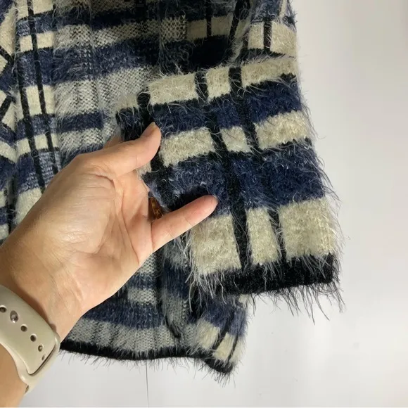 Anthropologie La Fee Verte Eyelash Blue White Windowpane Fuzzy Soft Cardigan Med