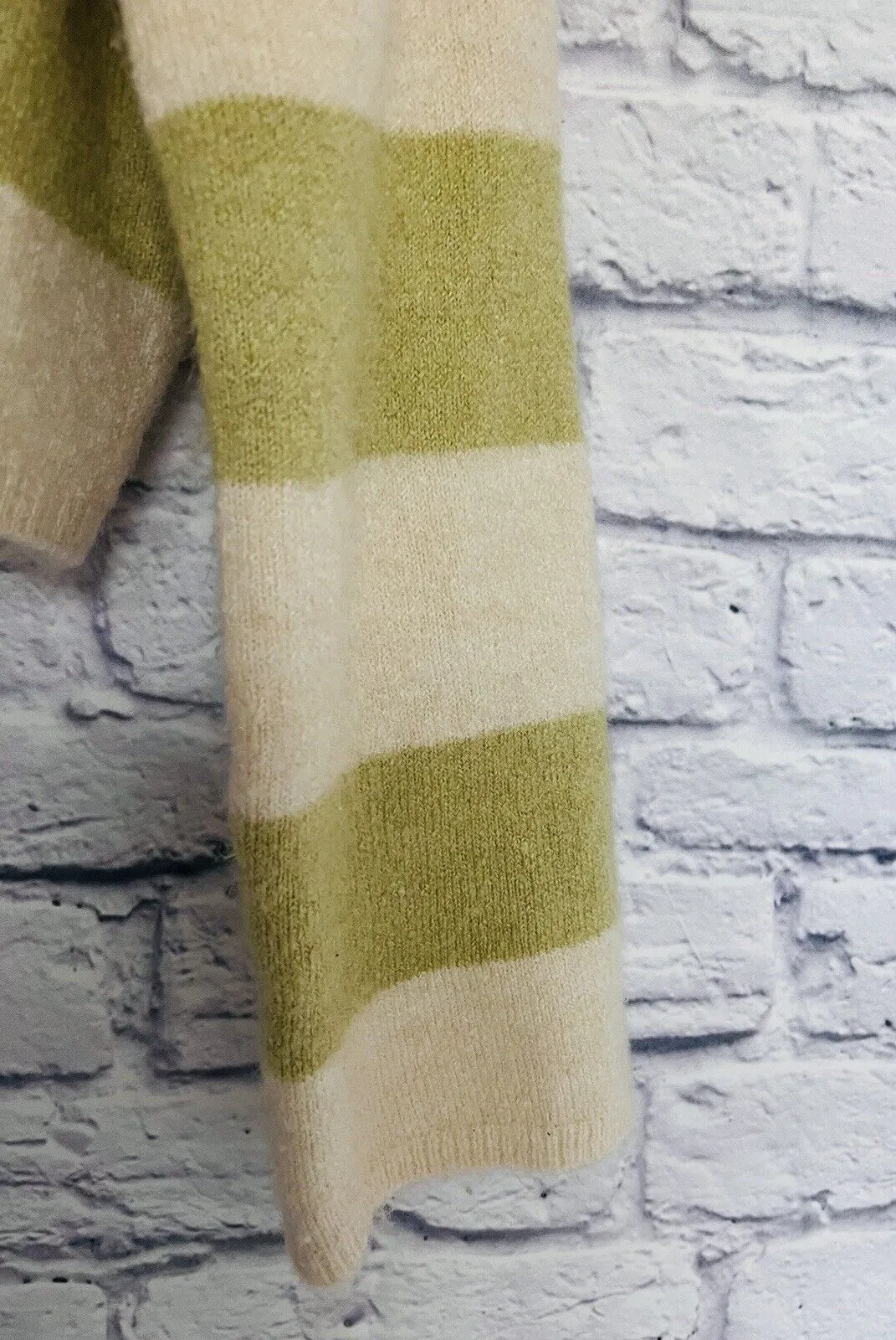 BILLABONG Womens Sweater Crop Sz M Lime/Cream Cozy Soft Cardigan