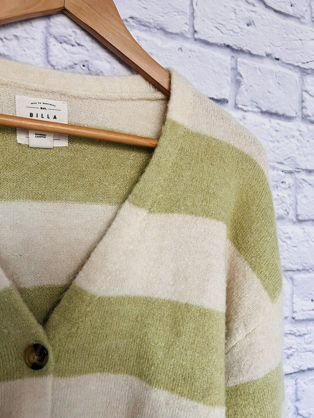 BILLABONG Womens Sweater Crop Sz M Lime/Cream Cozy Soft Cardigan