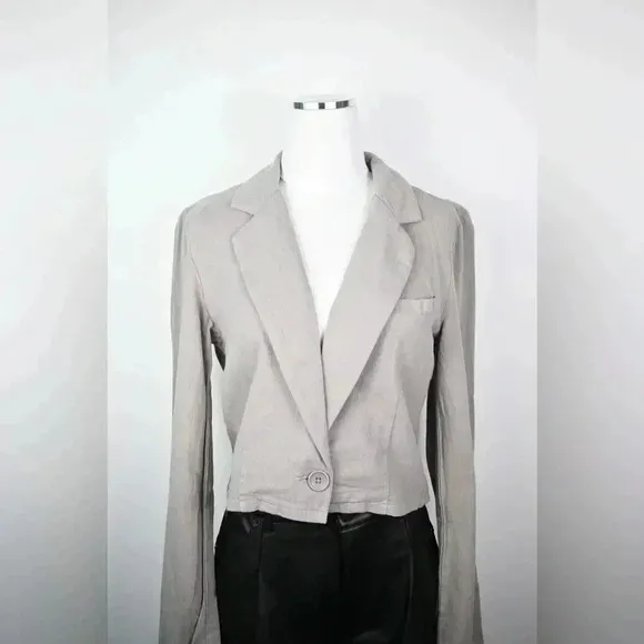 Bobi Cropped Blazer