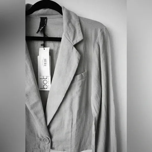 Bobi Cropped Blazer