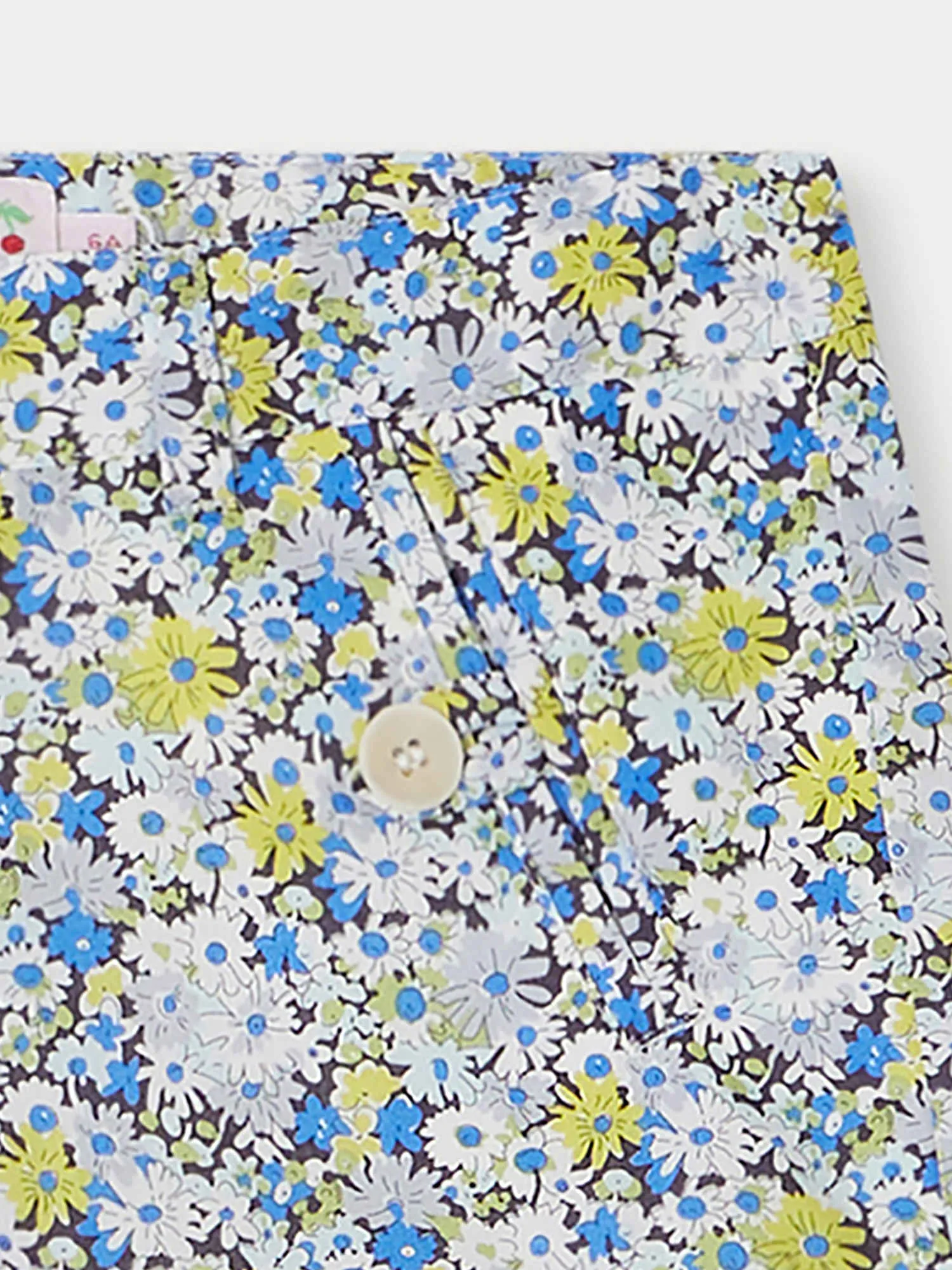 Calista Bermuda Shorts blue flowers