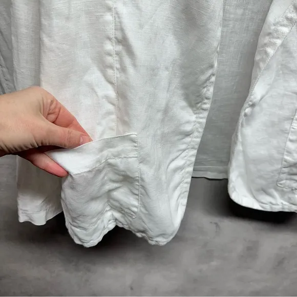 CP SHADES Blazer Women’s XS  White 100% Linen Long Sleeve Jacket Pockets Open