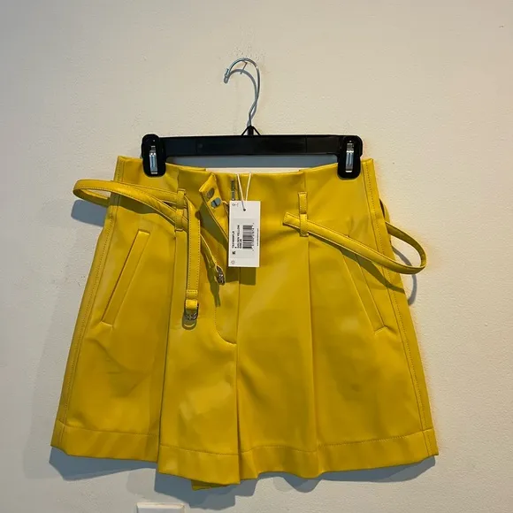 Derek Lam 10 Crosby Anson yellow double belt faux leather shorts size 4 - NWT!