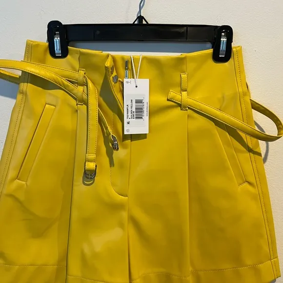Derek Lam 10 Crosby Anson yellow double belt faux leather shorts size 4 - NWT!