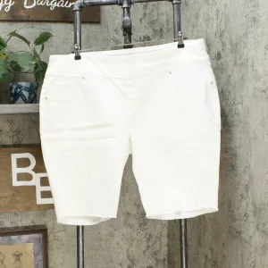 DG2 by Diane Gilman Classic Stretch Pull-On Bermuda Shorts Ivory Petite 2X