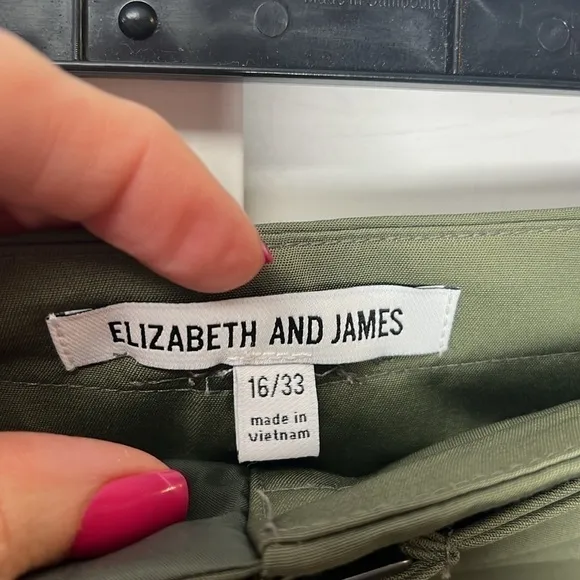 Elizabeth and James || NWT|| High Waisted Pleated Belted Shorts