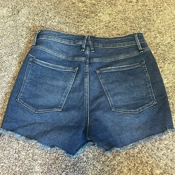 Good American Frayed High Waisted Stretch Denim Shorts Size 6