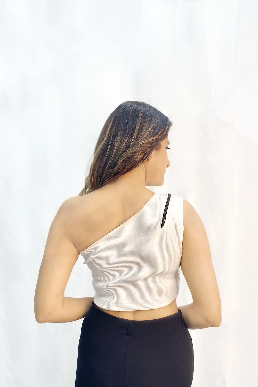 Harmonious White Top