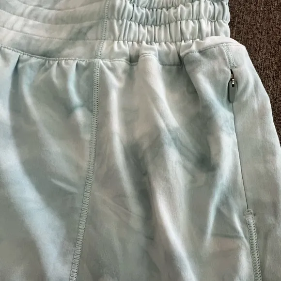 Hotty Hot High Rise Shorts Size 6