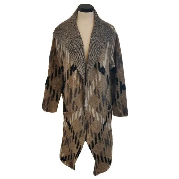 Joseph A NEW Womens Long Sweater Cardigan Size M Open Front Drapey Tan Pattern