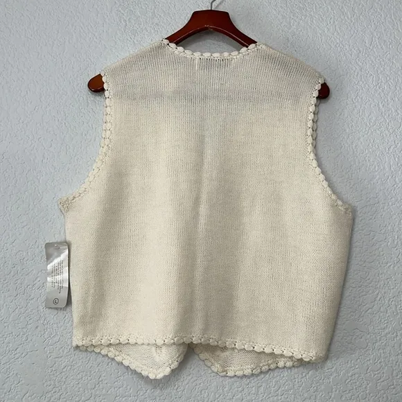 Karen Scott Vintage Wool Embroidered Crochet Sweater Vest