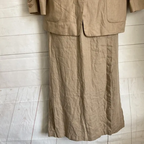 K.T. Kiyoko Takase Size U.S.14 100% Flax Linen Tan Skirt Suit