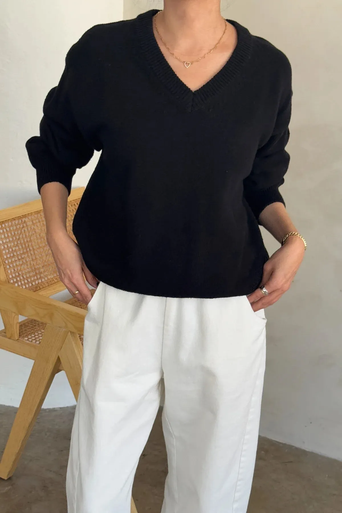 Le Bon Shoppe - Gabby Cotton Sweater (Black)