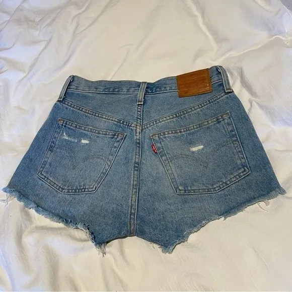 Levi’s 501 High Rise Shorts Fault Line size 25