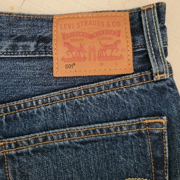 Levi's 501 High-Waist Jean Shorts Size 27