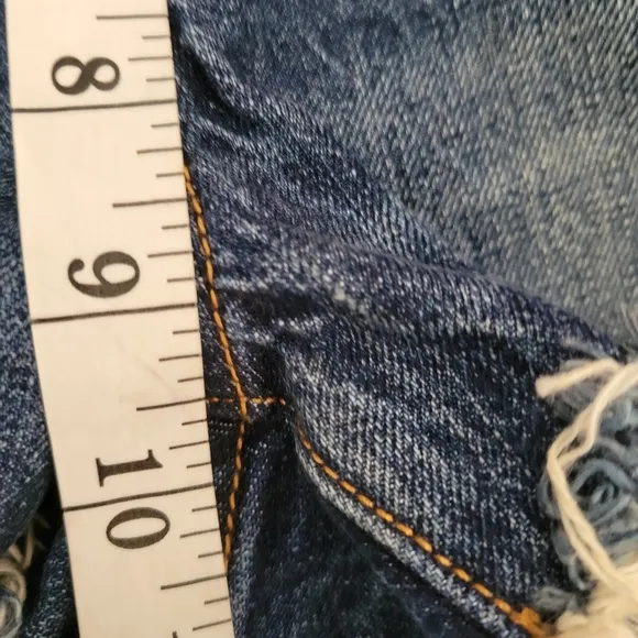 Levi's 501 High-Waist Jean Shorts Size 27