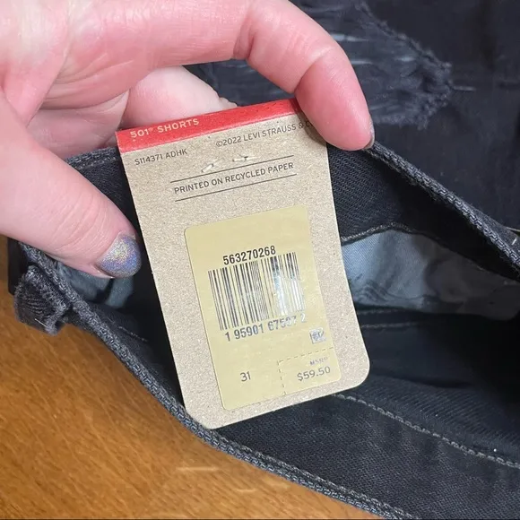 Levi’s 501 High Waisted Button Fly Distressed Denim Shorts Size 31 NEW