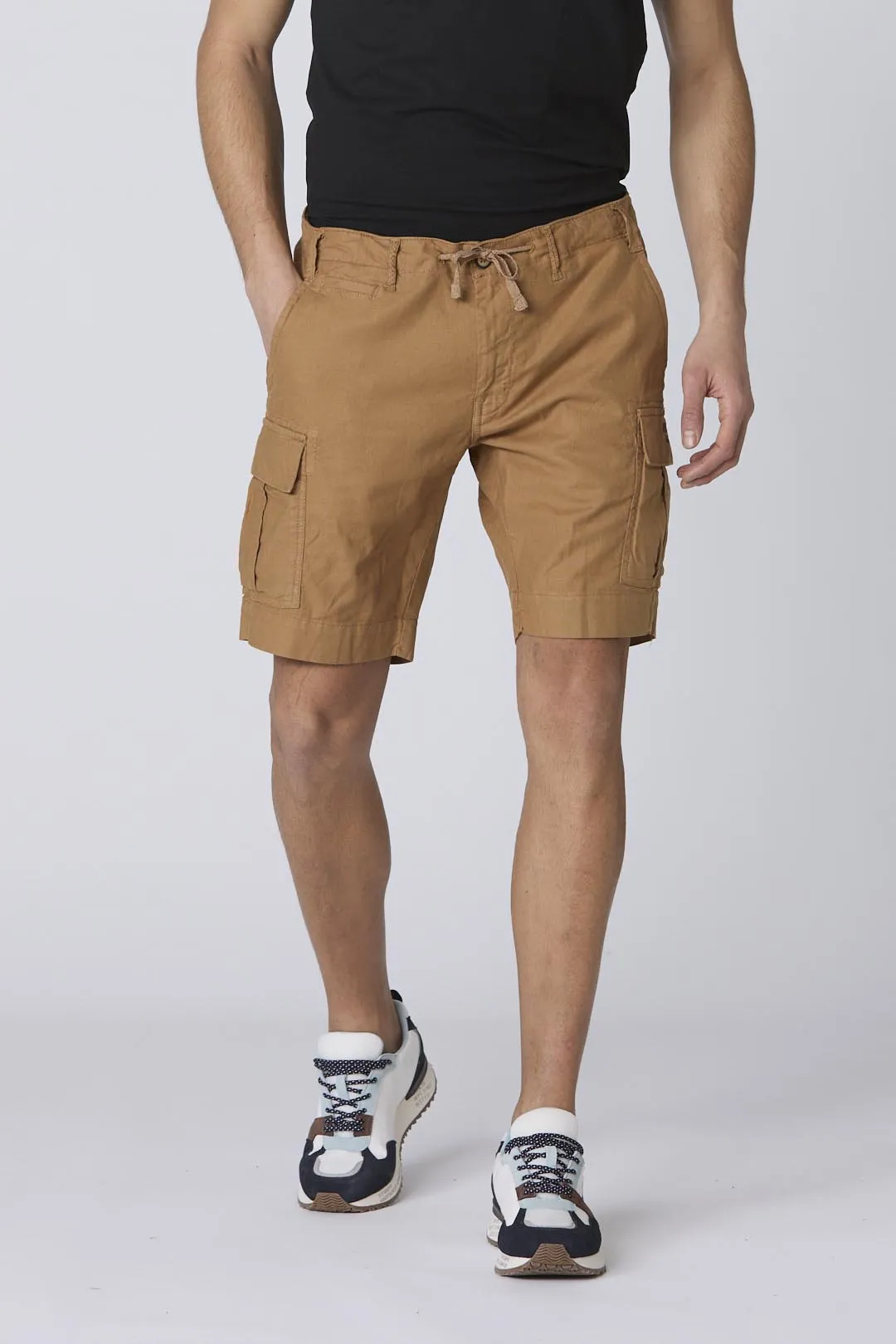 Linen bermuda shorts with drawstring