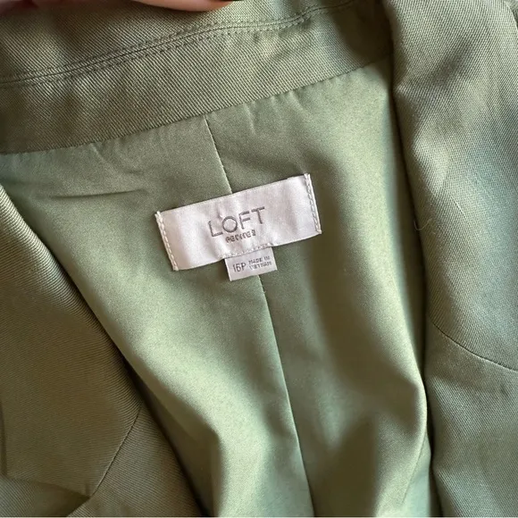 Loft - Petite Relaxed Fluid Blazer - Olive Green