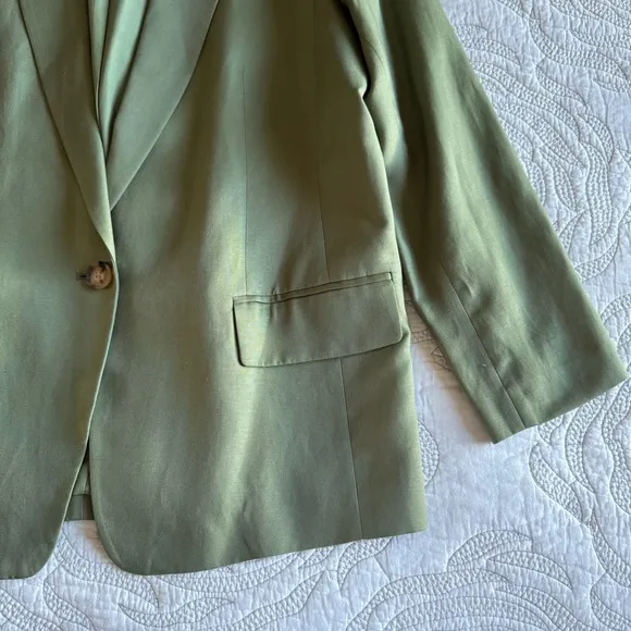 Loft - Petite Relaxed Fluid Blazer - Olive Green