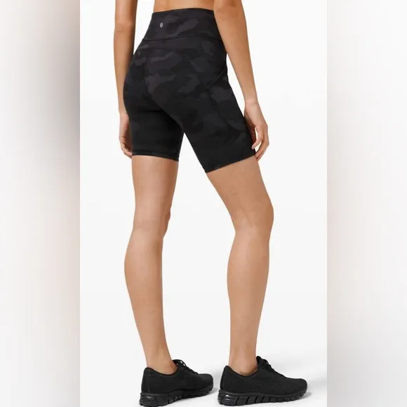 Lululemon Invigorate High Rise 8” Shorts Camo Print With Pockets Size 4