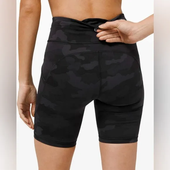 Lululemon Invigorate High Rise 8” Shorts Camo Print With Pockets Size 4