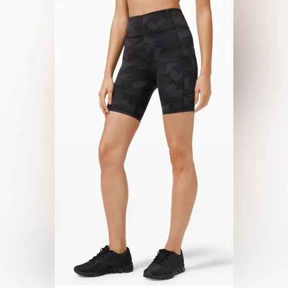 Lululemon Invigorate High Rise 8” Shorts Camo Print With Pockets Size 4