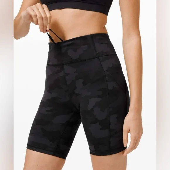 Lululemon Invigorate High Rise 8” Shorts Camo Print With Pockets Size 4