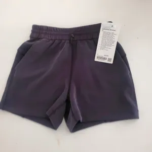 Lululemon Softstreme High-Rise Short 4&quot; NEW Size 2 black  price firm