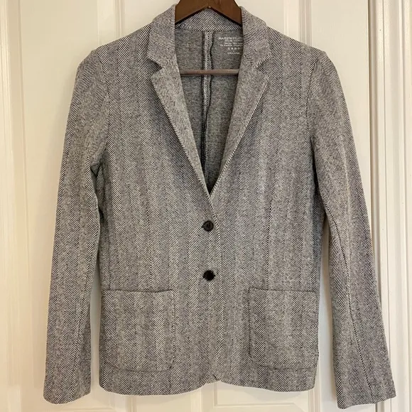 Majestic Filatures Linen Blend Blazer, French Size 2 (See Sizing Notes)