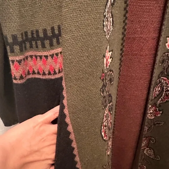 Maxsport Long Cardigan Sweater EUC