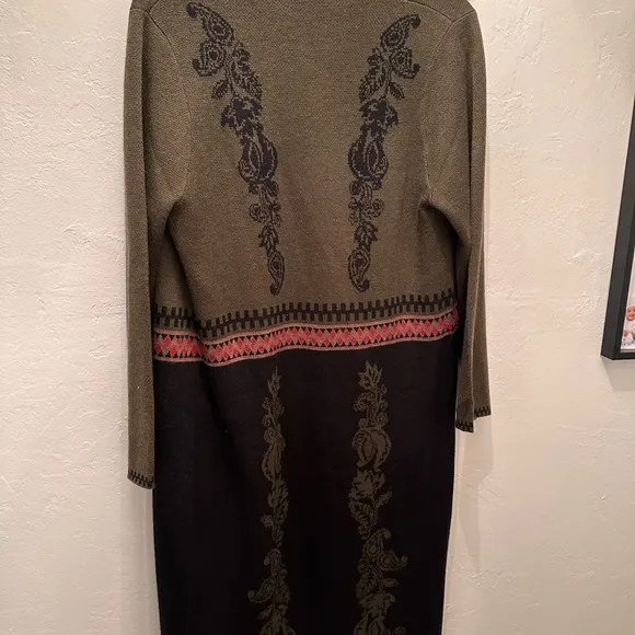 Maxsport Long Cardigan Sweater EUC
