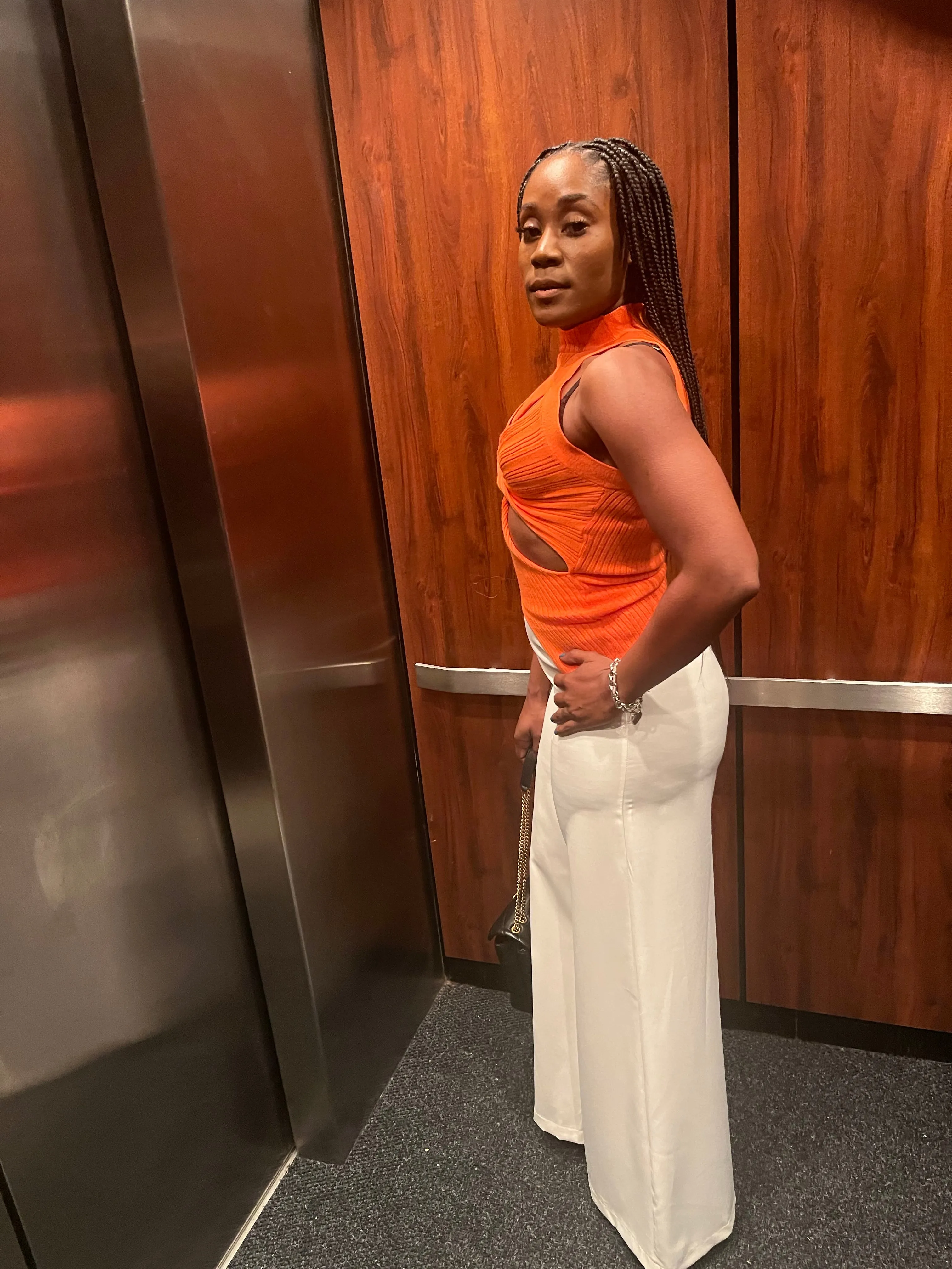 MEG CUTOUT SLEEVELESS TOP