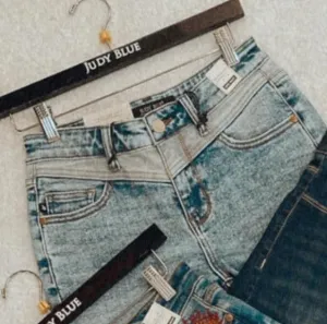 Mid Wash High Waisted 2 Tone Yoke Shorts