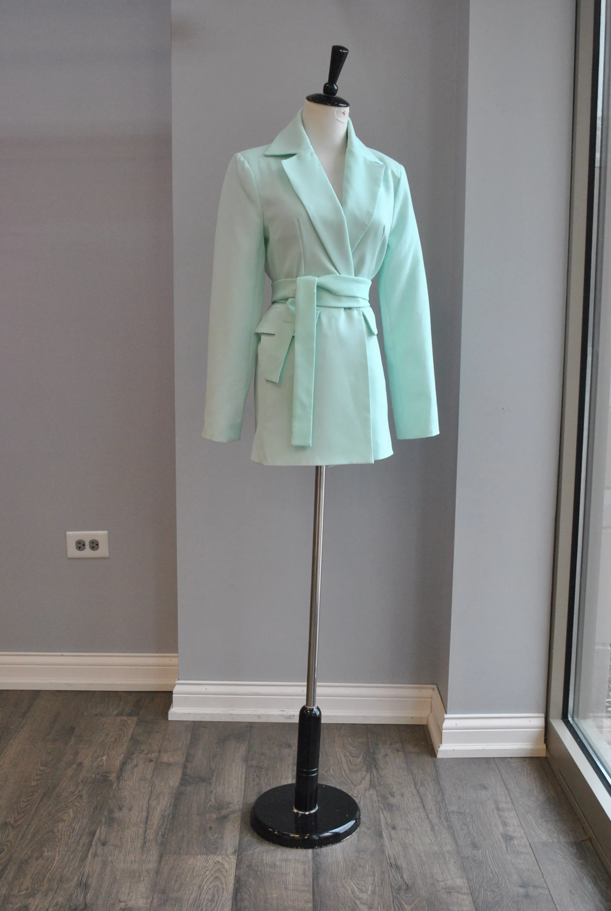 MINT BLAZER WITH A BELT