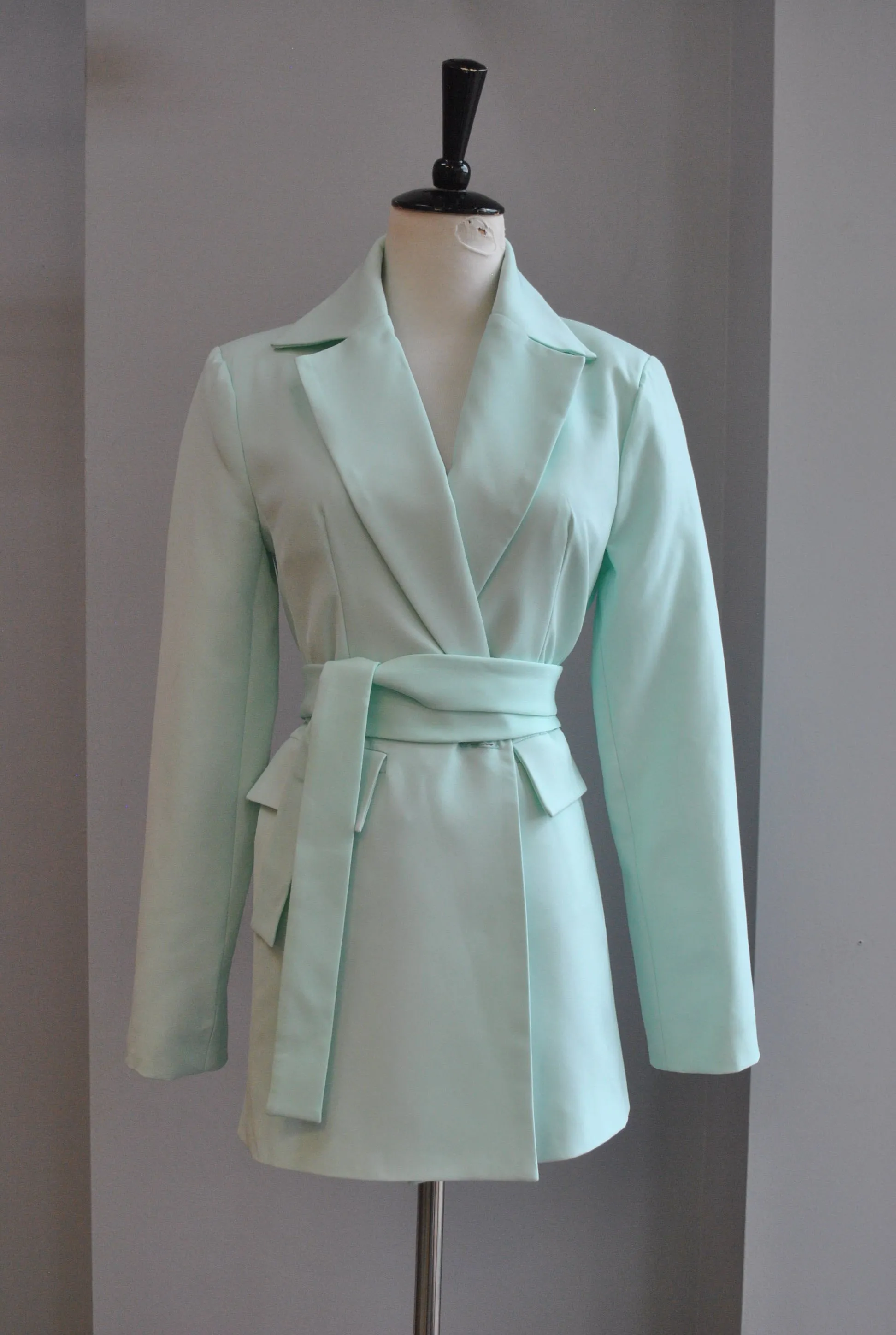 MINT BLAZER WITH A BELT