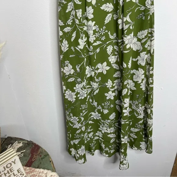 Moon River Green Floral Ruffle Wrap Midi Dress Size S