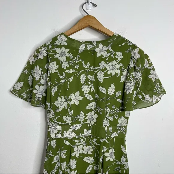Moon River Green Floral Ruffle Wrap Midi Dress Size S