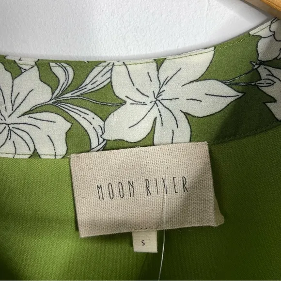 Moon River Green Floral Ruffle Wrap Midi Dress Size S