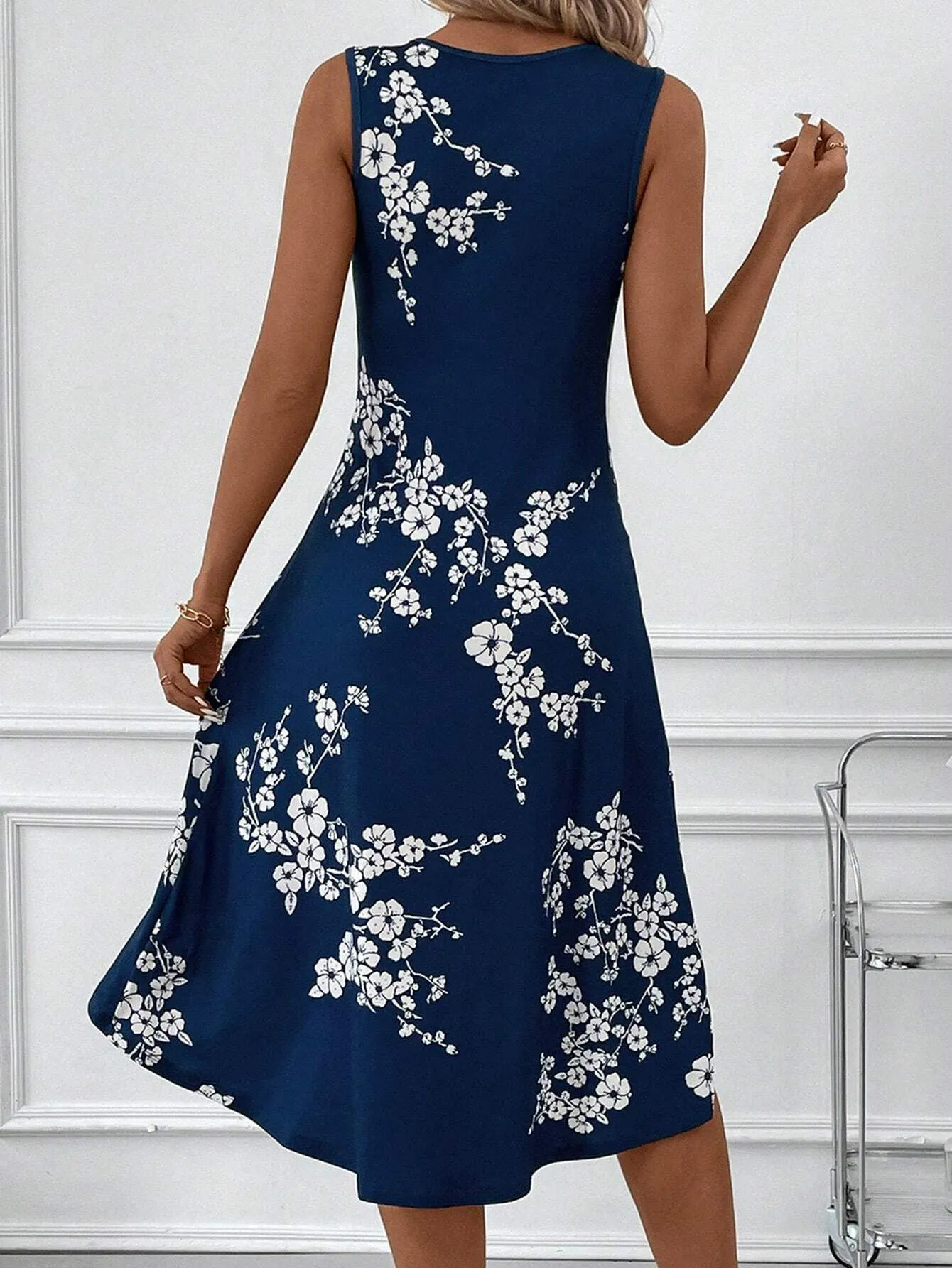 NEW Blue Sleeveless Round Neck Midi Dress, Sz XL, Retails $78