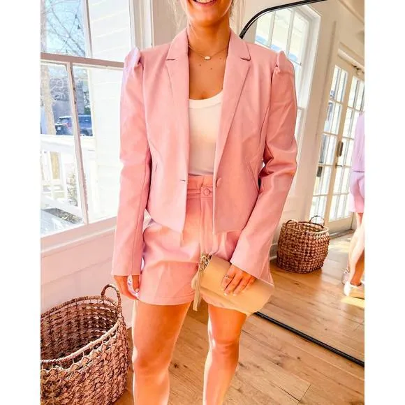 NEW DOLCE CABO vegan leather paperbag shorts in soft pink