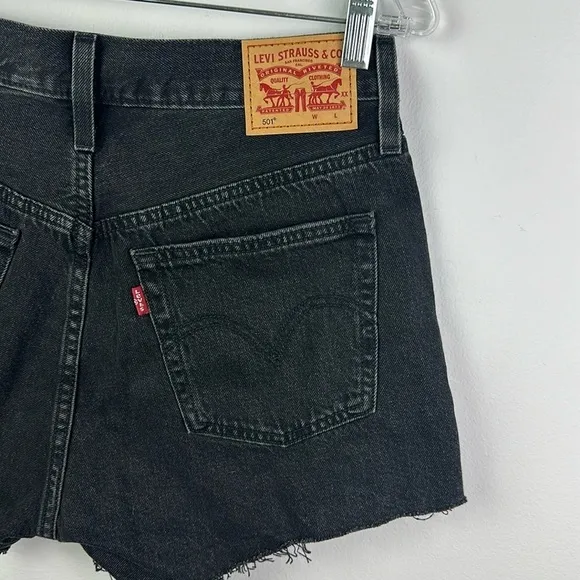 NEW Waterless Levi’s 501 Black Distressed Raw Hem High Waisted Size 29 Shorts