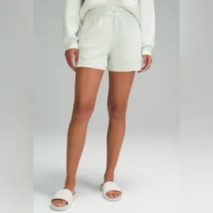 NWOT Lululemon Women’s Softstreme High-Rise 4” Shorts - Size 2