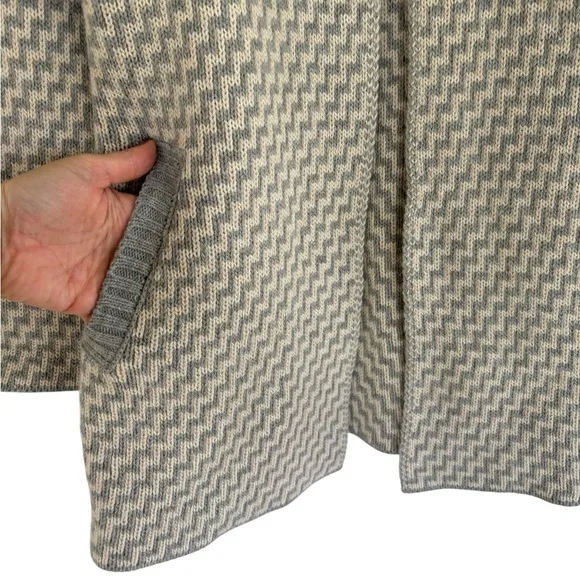 NWT Cocogio‎ Women's Gray Fiber Artist Zig-Zag Italy Knit Sweater Jacket Size S