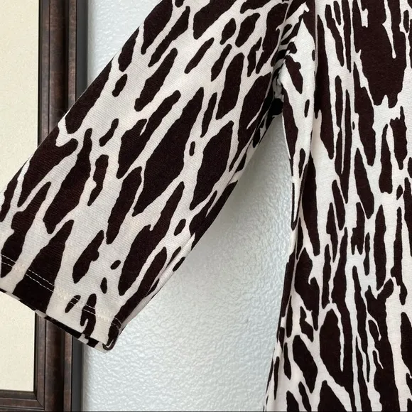 NWT Kokomo Animal Print V-Neck 3/4 Sleeve Sweater Size Large