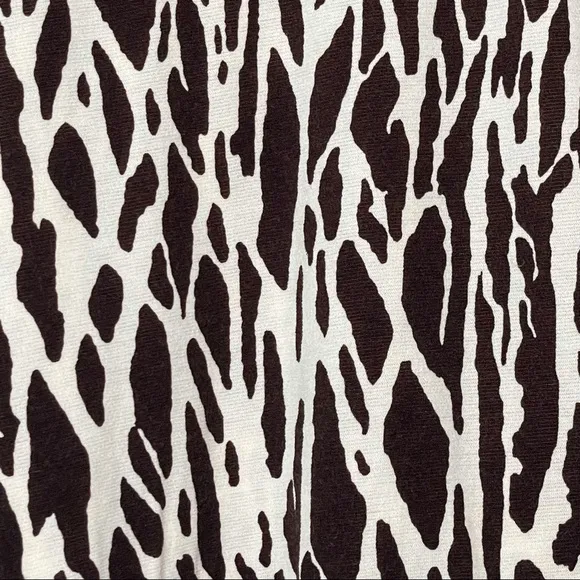 NWT Kokomo Animal Print V-Neck 3/4 Sleeve Sweater Size Large